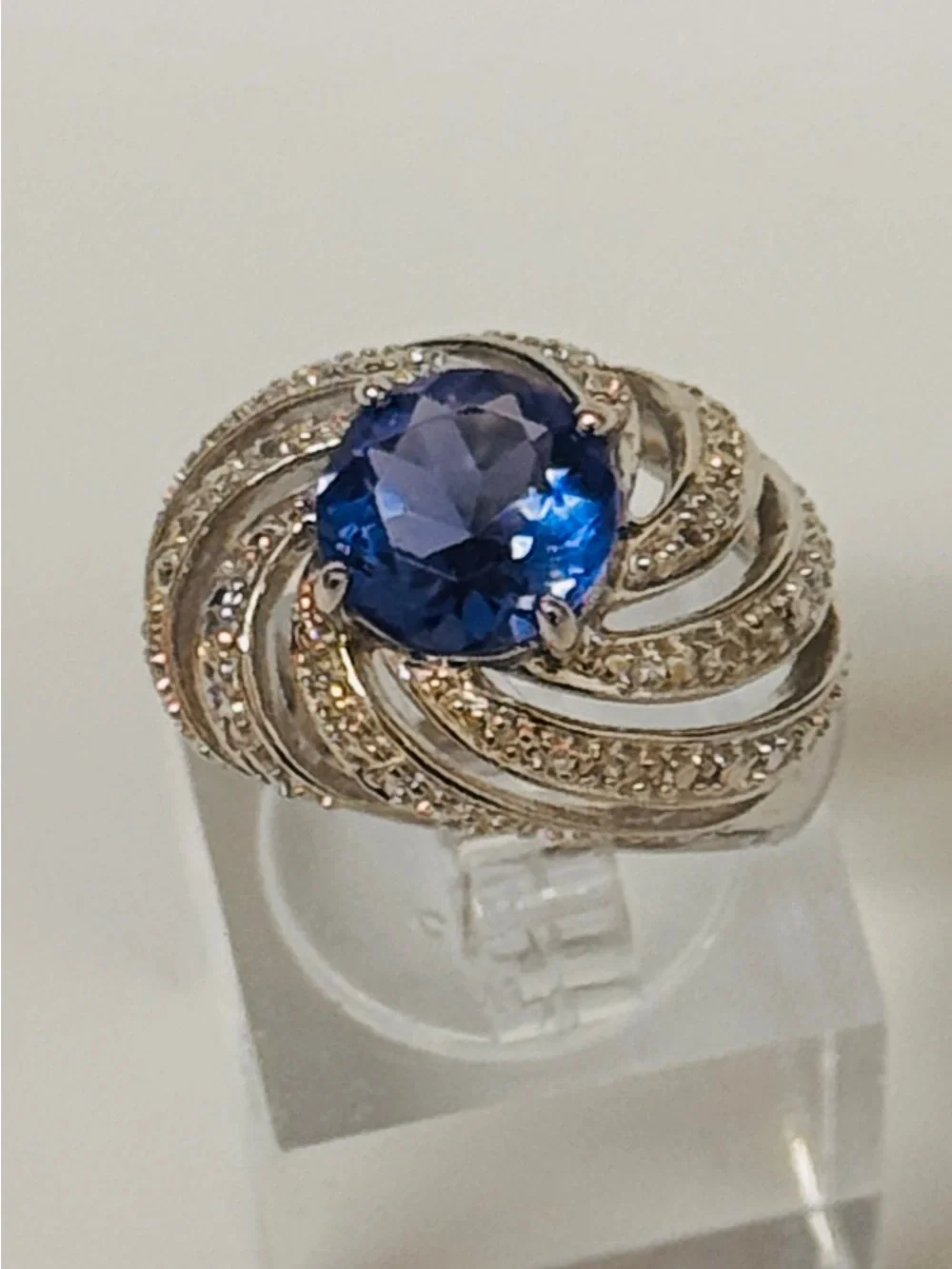 Blue Simulated Safire Stone Swirl Cocktail Ring - Silver 925 Sterling Silver